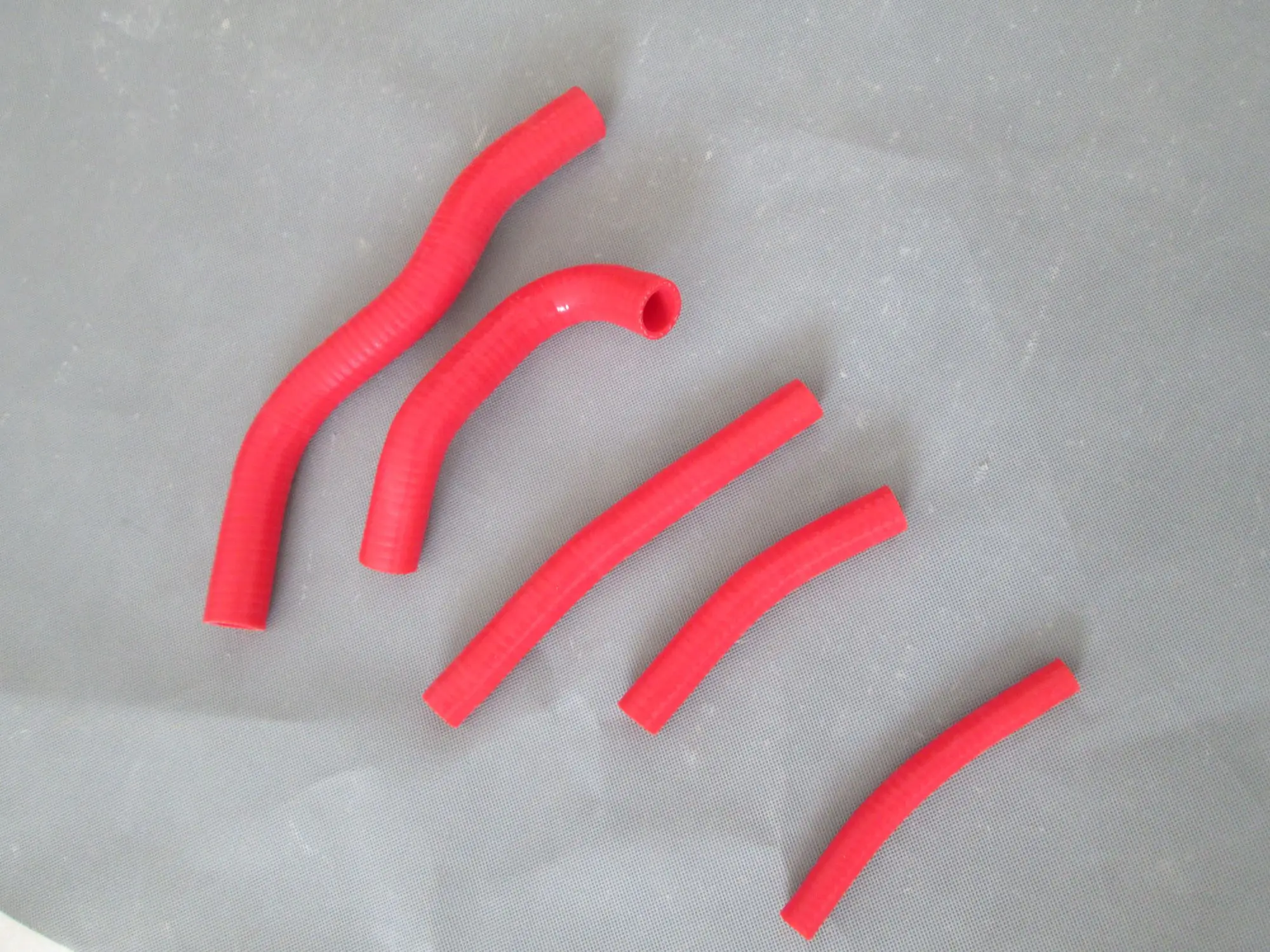 Red Silicone Radiator Hose For 1996-2000 Suzuki RM125 1996 1997 1998 1999 2000