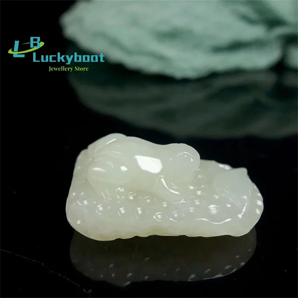 الحرف اليدوية الطبيعية شينجيانغ Hetian والمواد النهائية اليشم الدجال المال الضفدع قلادة