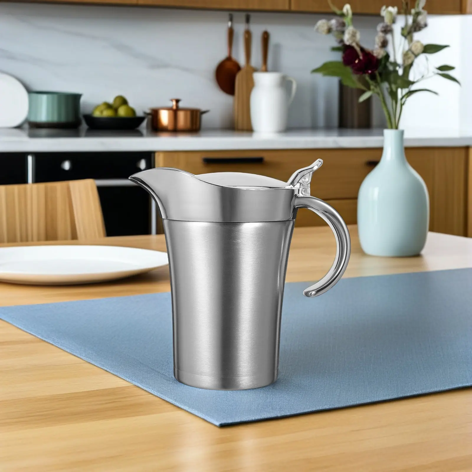 750Ml Stainless Steel Sauce Gravy Jug Double Insulated Thermal Gravy Server for Fine Dining Table Sauce Pitcher