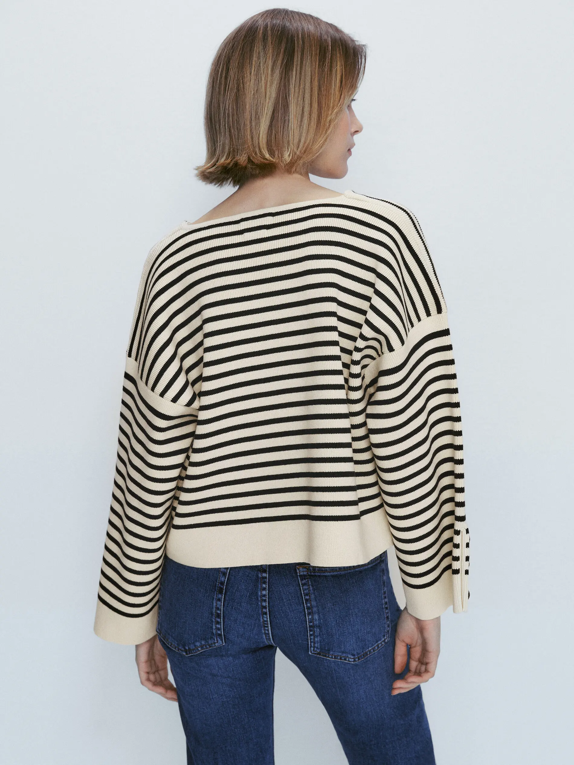 Ethereal MD 2023  autumn new style of Temperament striped knit V-neck loose long-sleeved sweater