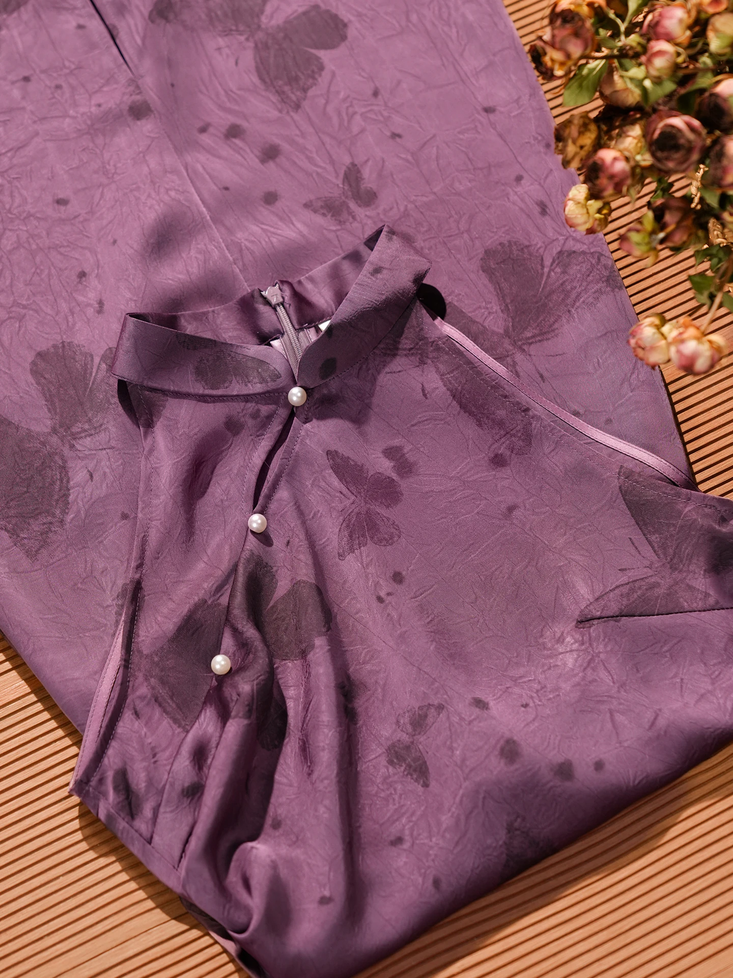 nuova-gonna-a-mezza-lunghezza-da-donna-2026-viola-con-scollo-all'americana-stile-cinese-migliorato-modello-giovane-di-alta-gamma-stile-vintage-per-l'estate