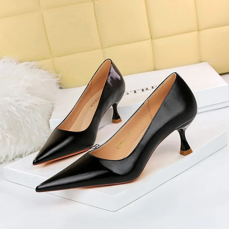 

ladies Fashion Elegant Slim Feet High Heel classic wedding shoes Heel Women's Shallow Mouth Pointed Head pumps bridal low heels