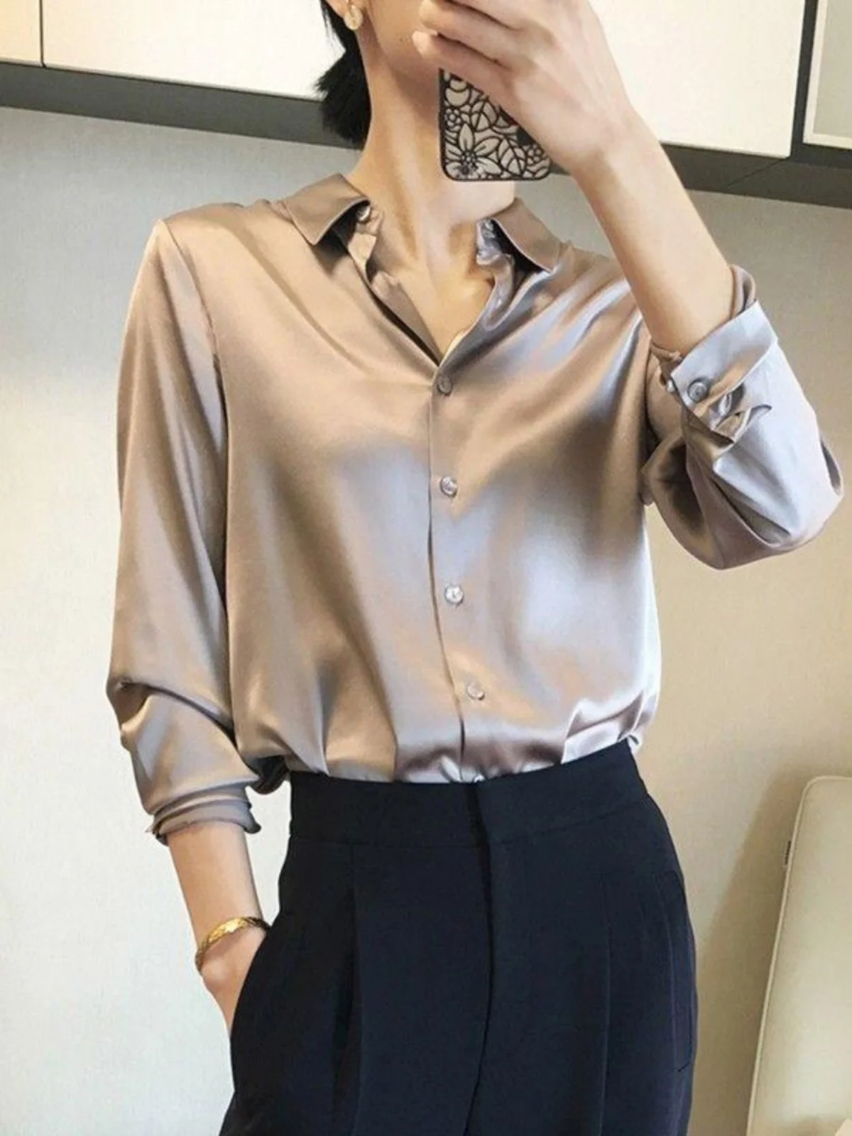 Silk Satin Women's Shirt Fashionable Premium Feel Loose Fit Long Sleeve  Neck Thin Polyester Korean Style Autumn New Arrival