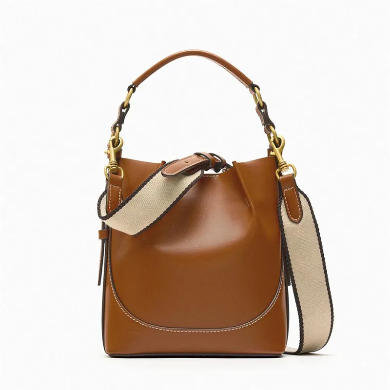 

New Brown Folded Buet Bag Women's Handbag Versatile oulder Strap Crossbody Bag Soft PU Leather Medium Size Mobile Phone Bag