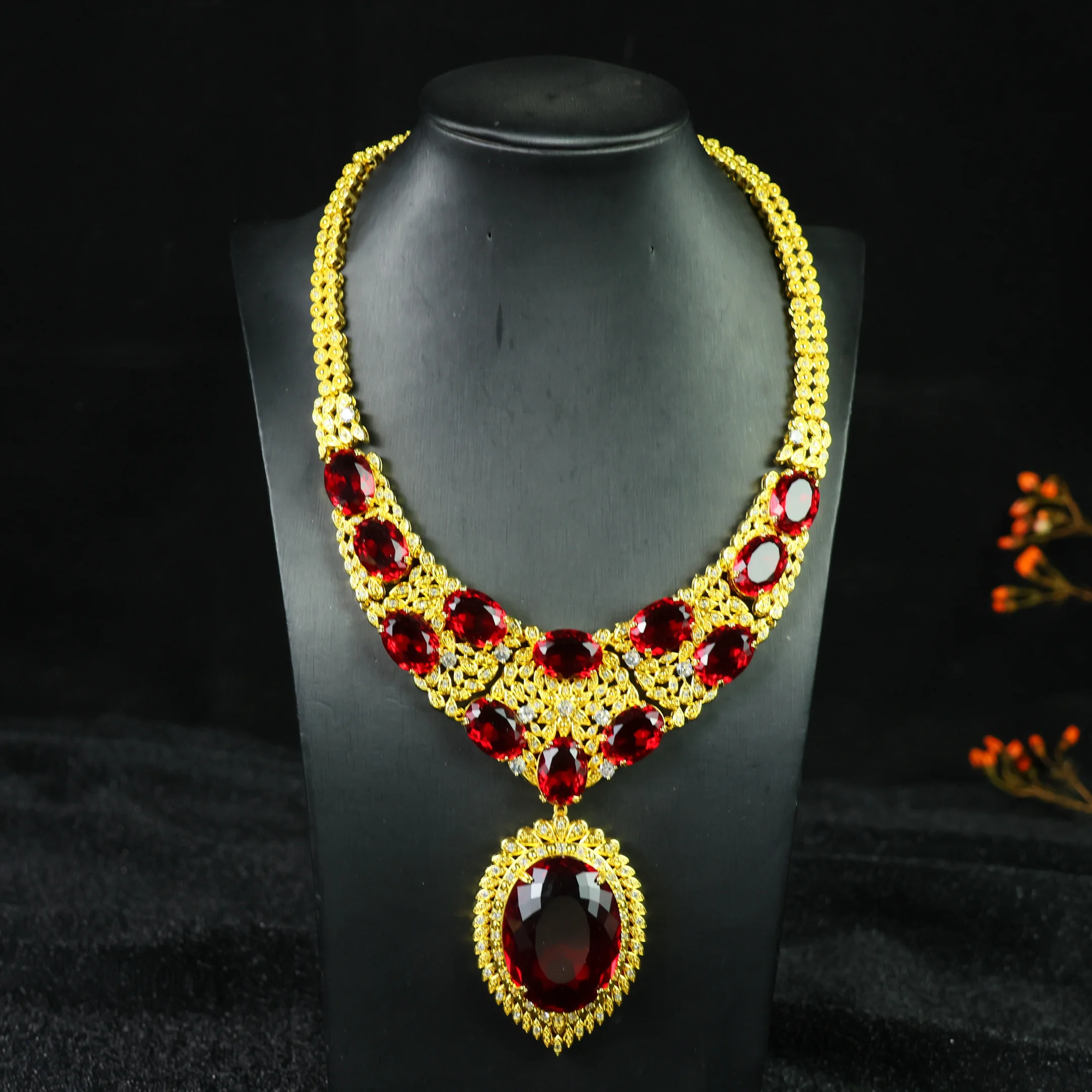 

Колье с красным цитрином для женщин, массивный кулон с круглым камнем, ювелирное украшение для свадьбы, вечернего банкета, подарок