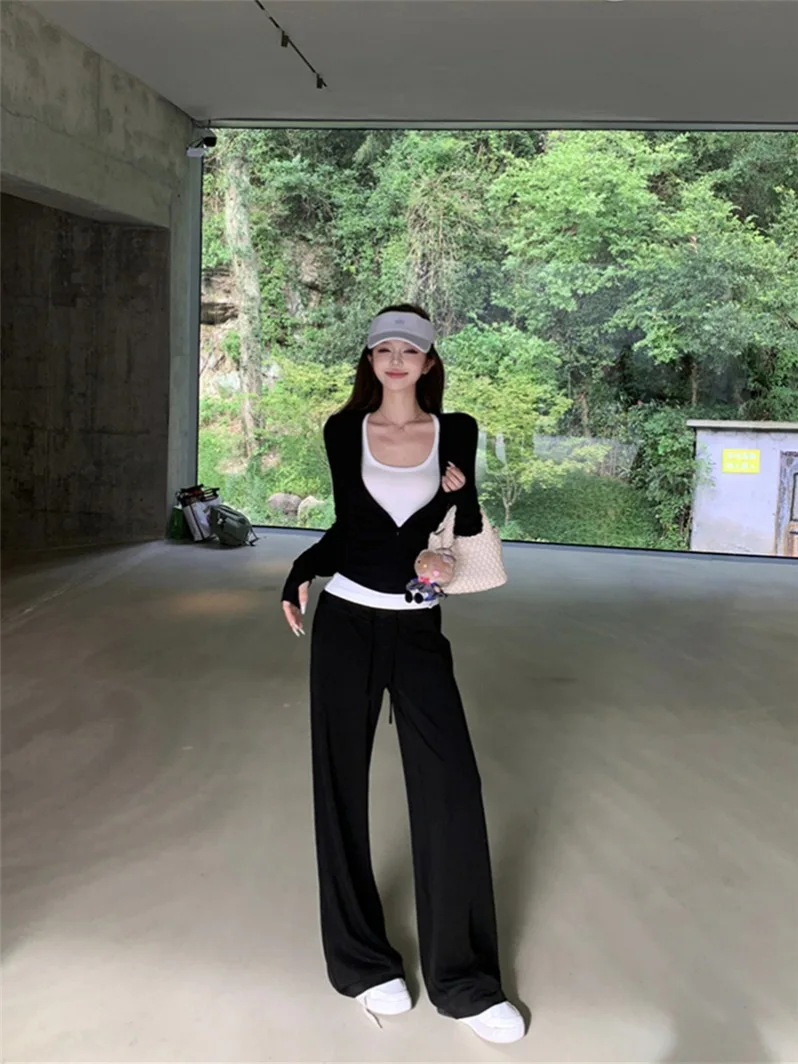Conjunto de Primavera: Chaqueta con Cremallera, Camiseta y Pantalones Casuales de Cintura Alta con Cordón para Mujer - Conjunto de Tres Piezas de Moda