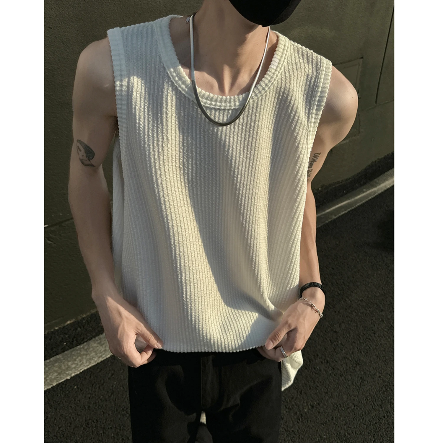 Men O-Neck Sleeveless Vertical Stripe TShirts Summer Loose Casual Tank Tops Man Fashion Oversized Singlets Male Clothing