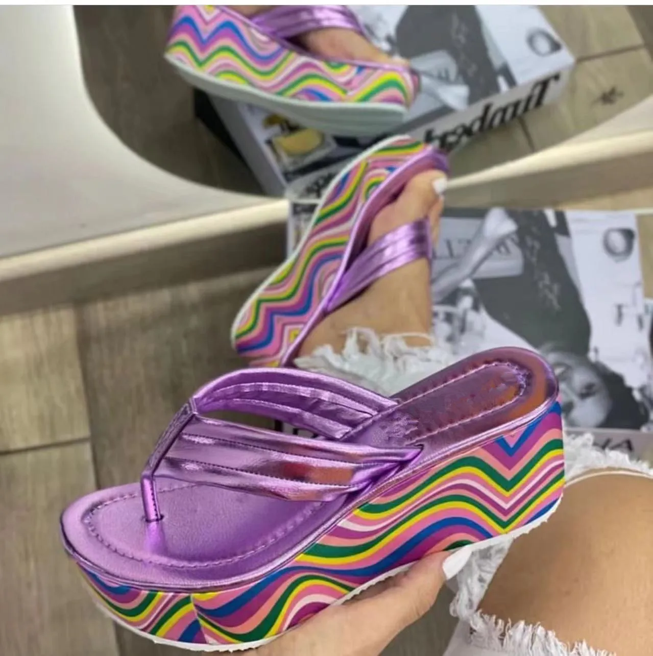 2024 New Colorful Wedge Thick Sole Flip Flop Women Summer Outdoor Casual Slippers Large Beach Slides Sandals Shoes Herringbone