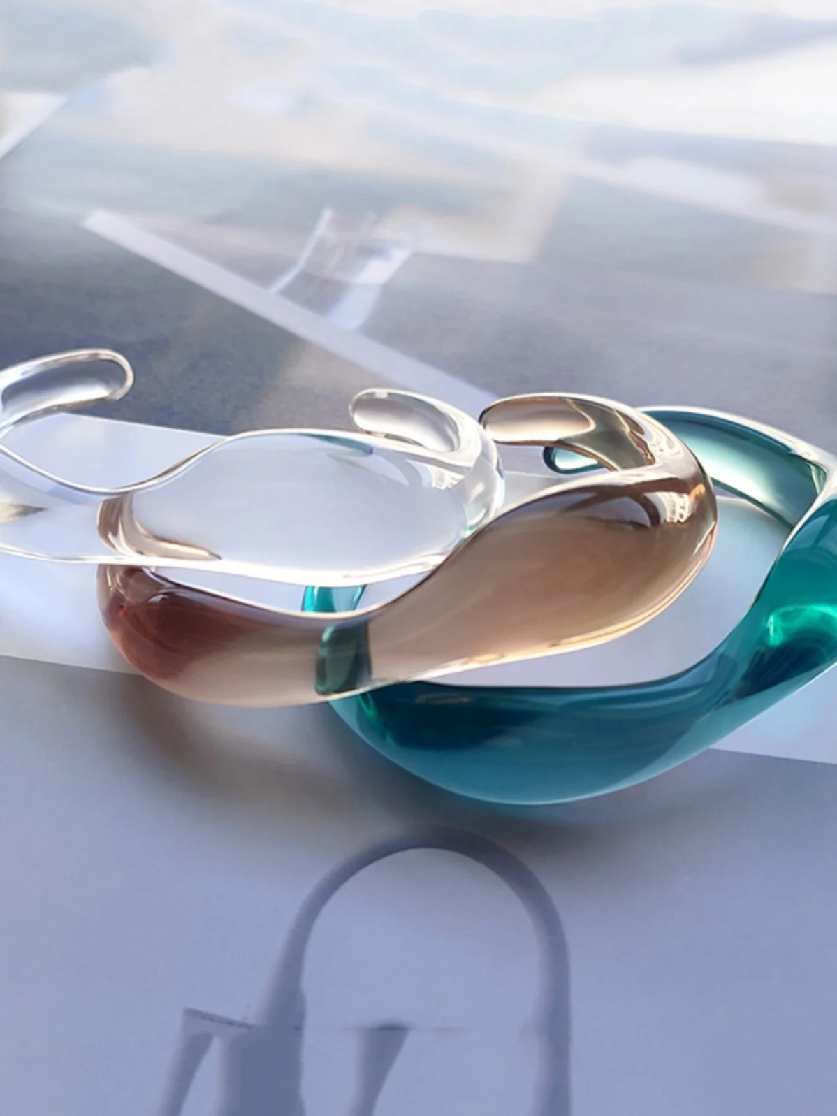 

Регулируемый браслет из смолы под нефрит, разноцветный прозрачный акриловый браслет-манжета, модный аксессуар