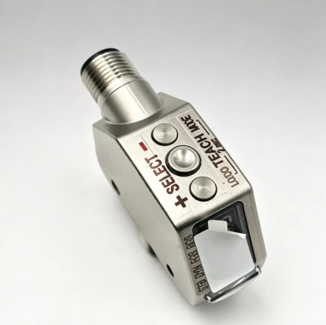 Automation Q4XTBLAF300-Q8 Photoelectric Sensor, Q4X Series Laser Distance Photoelectric Switch for Object Detection