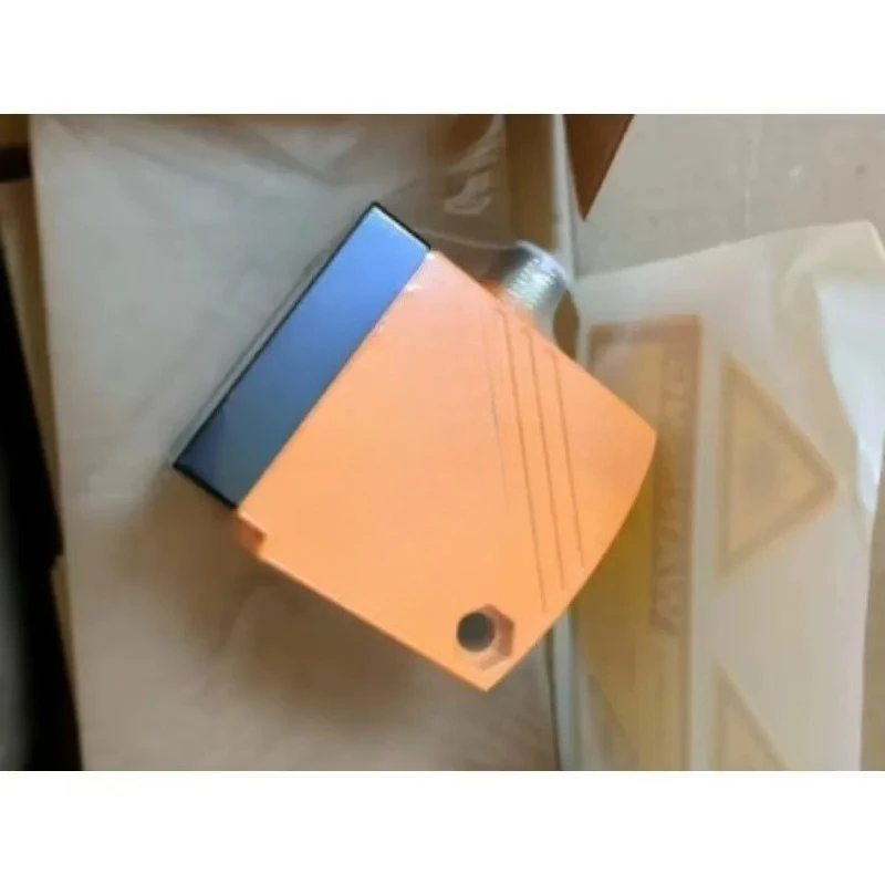 

IFM O1D102 Distance Measuring Sensor