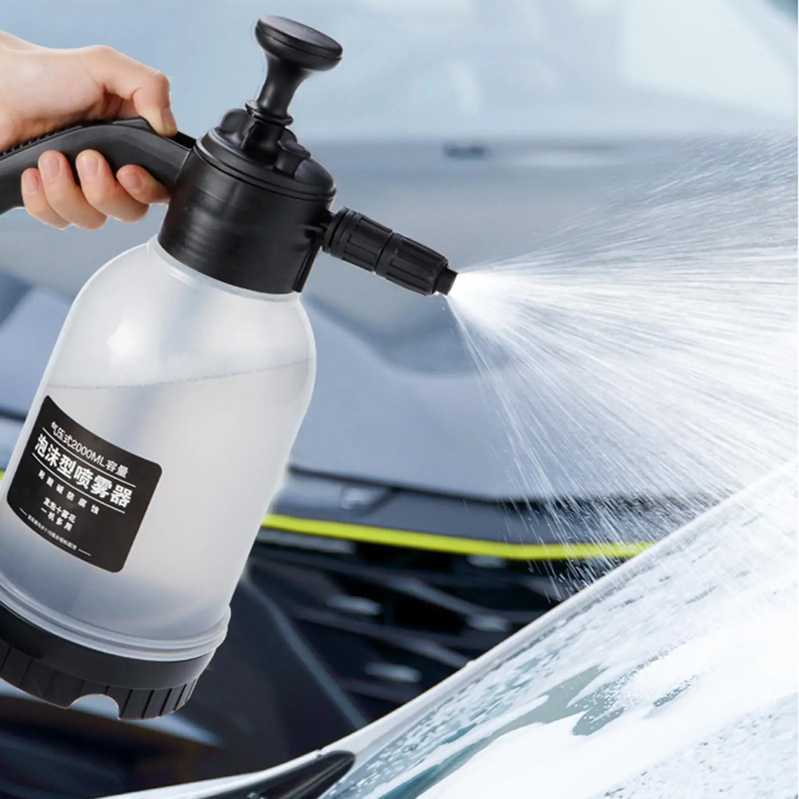 2L Manual Foam Sprayer Watering Bottle Sprayer Adjustable Air Pressure Hand Pump Sprayer Car Wash Bottle for Washing Lawn Window