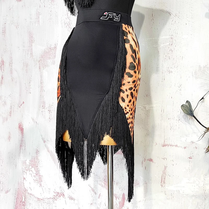 2025 فستان رقص لاتيني أسود لحفلة موسيقية ملابس الرقص تنورة ممارسة ارتداء ملابس الفتيات الإناث خط دعوى المرأة المرحلة السامبا ليوبارد