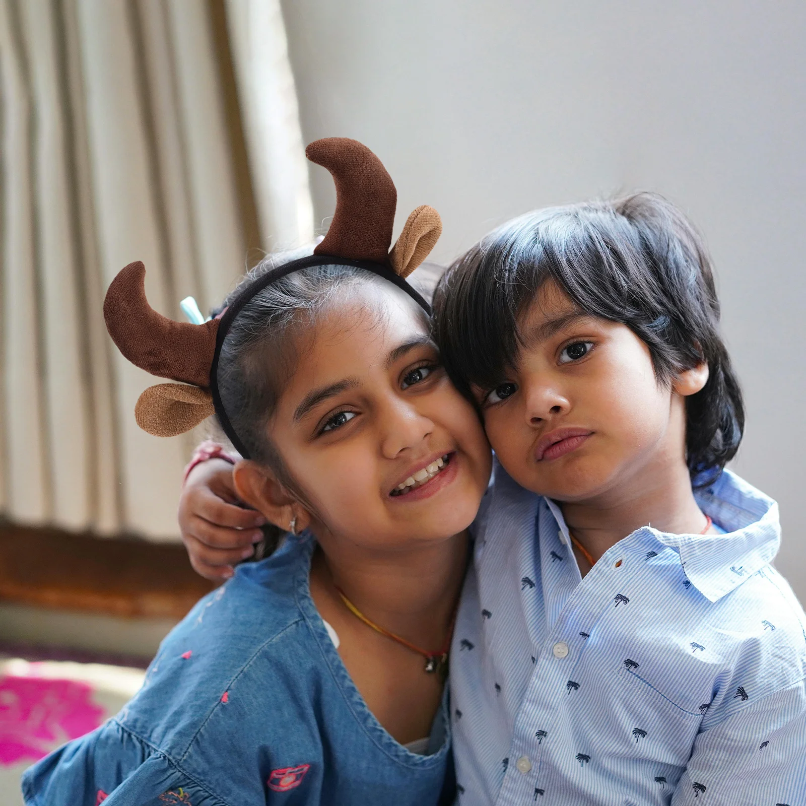 

Cute Cow Horn Headband For Kids Adults Adorable Animal Hair Accessories Face Washing Spa Headband Party Props Carnival