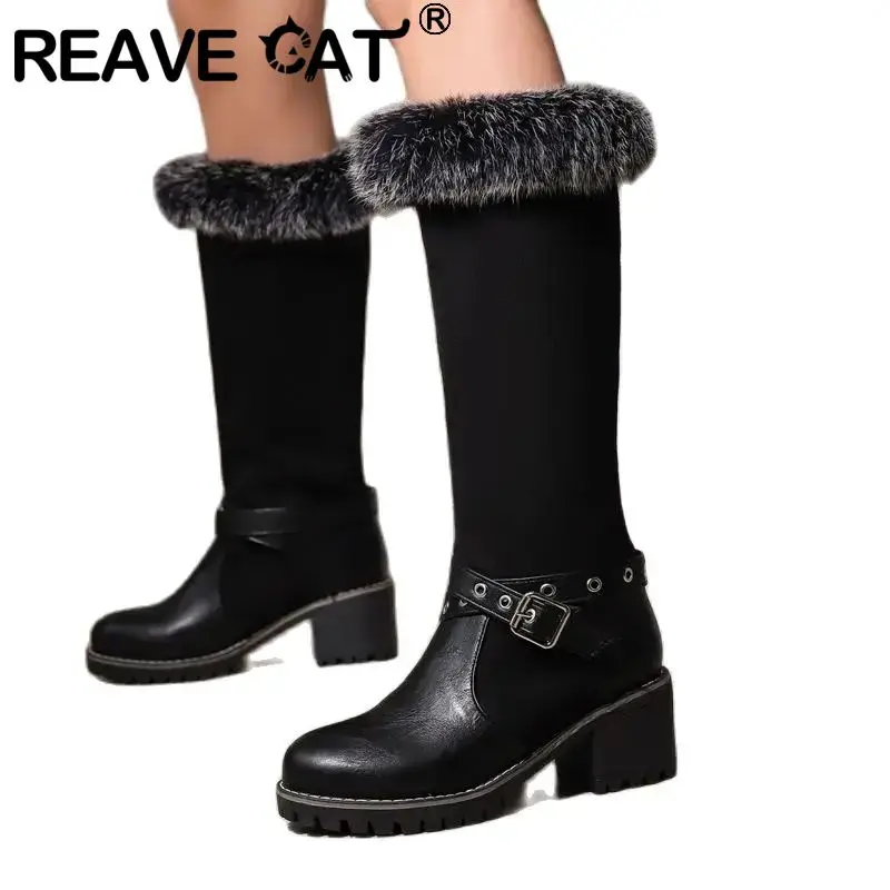 

Женские сапоги с круглым носком REAVE CAT, Классические сапоги до колена на блочном каблуке 4 см без застежек, размеры 42 43