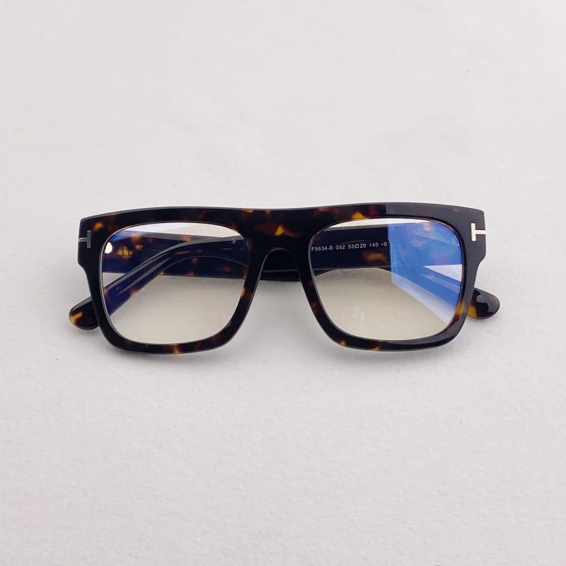 

Vintage square glasses frame men's wide-leg acetate optical glasses frame can be equipped with prescription glasses.