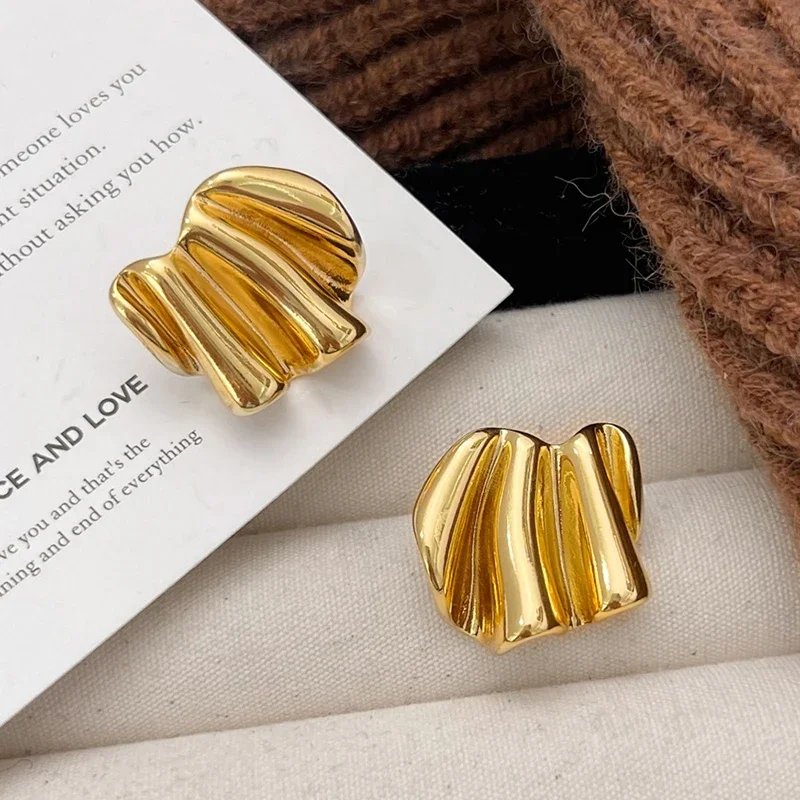 Geometric Charming Irregular Wrinkled Fold Wave Shell Sector Stud Earrings for Women Fine Jewelry Minimalist Trendy Accessories