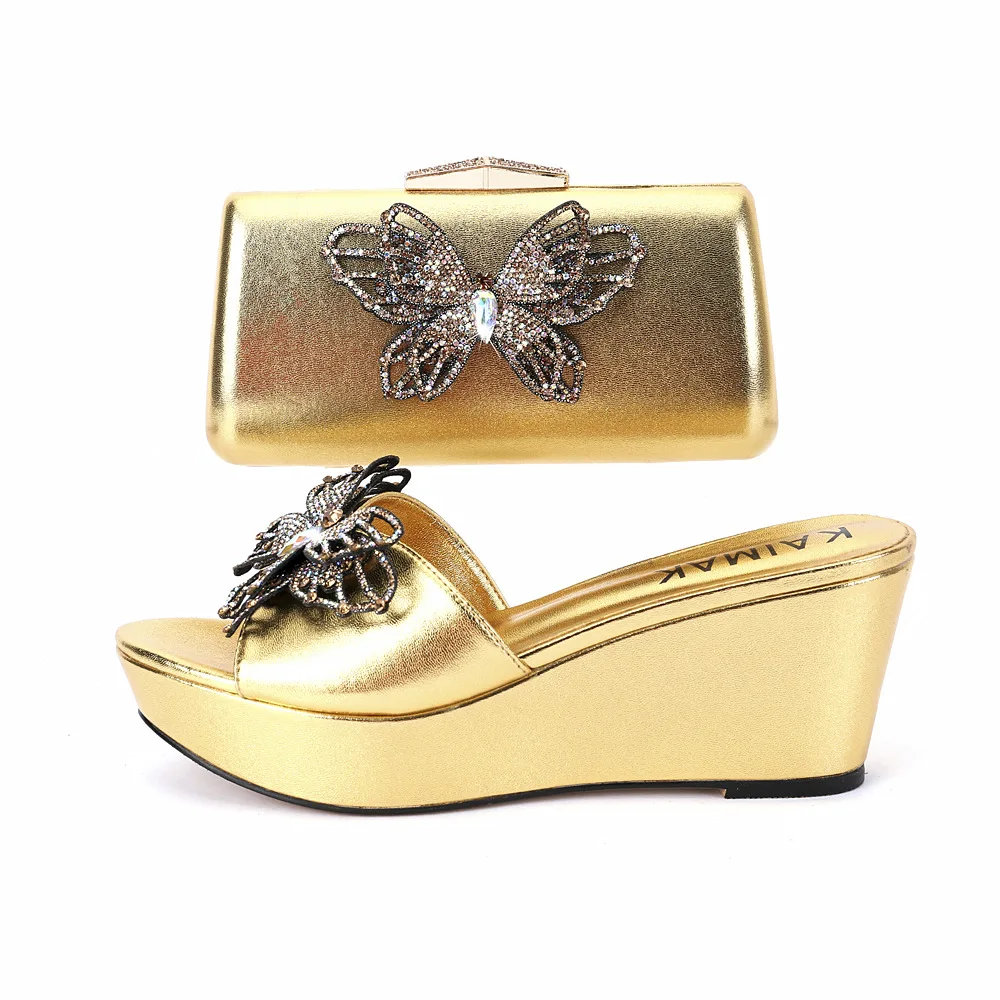 

Women's Thick-bottomed Rhinestone Slippers With Waterproof Table Cross-border Sizes Suitable For Weddings Parties And Banquets