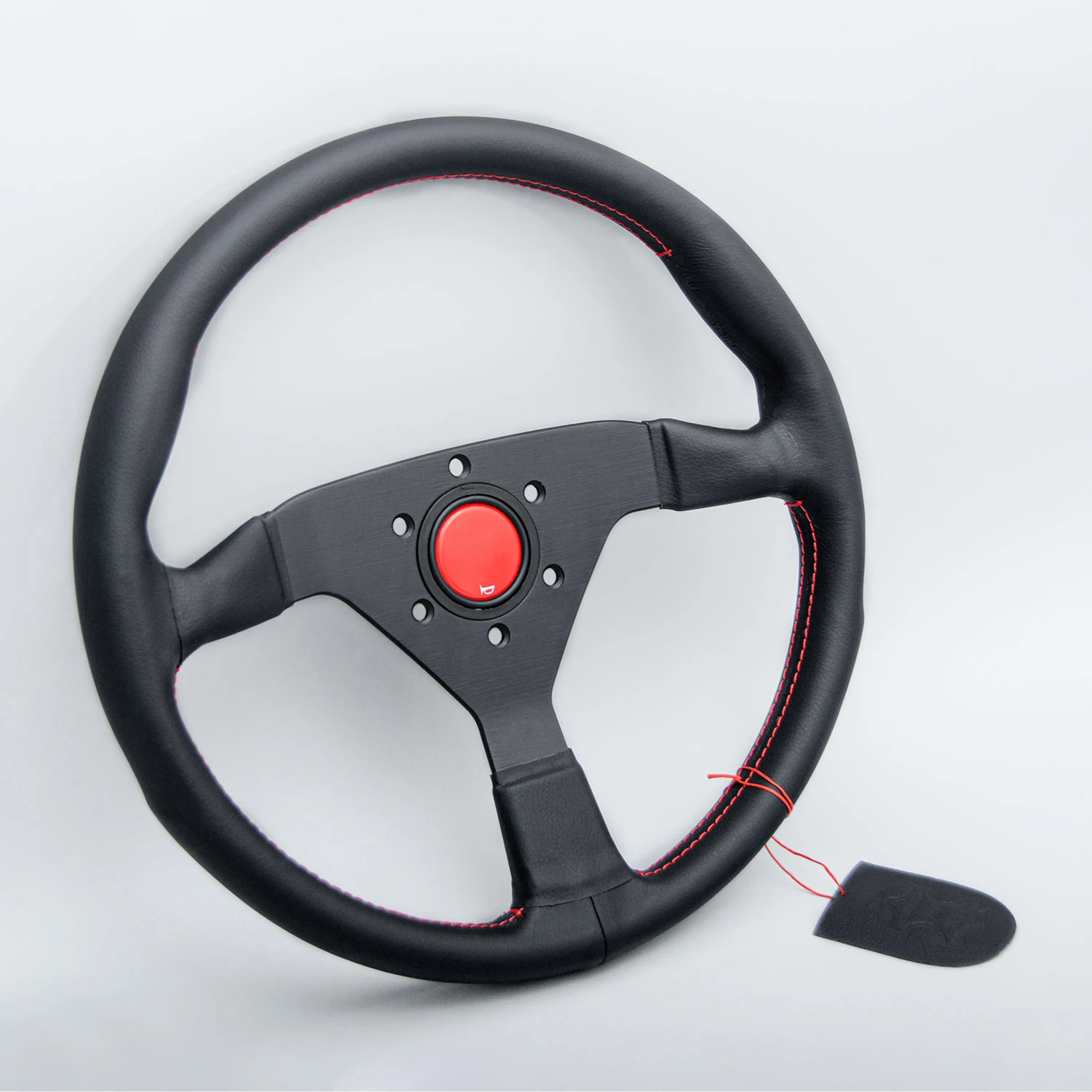 Volante Sportivo Classico JDM con Cuciture Rosse in Pelle Microfibra