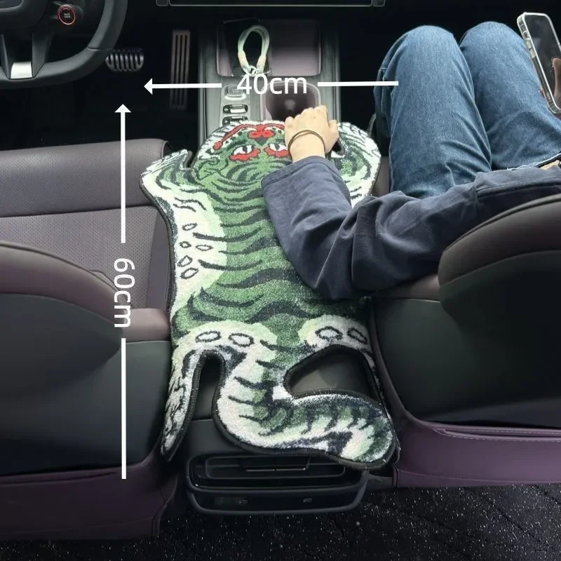 

3D Tiger Shape Car Center Console Cushion, Plush Car Armrest Box Pad, Universal Auto Interior Decoration Mat 40x60cm