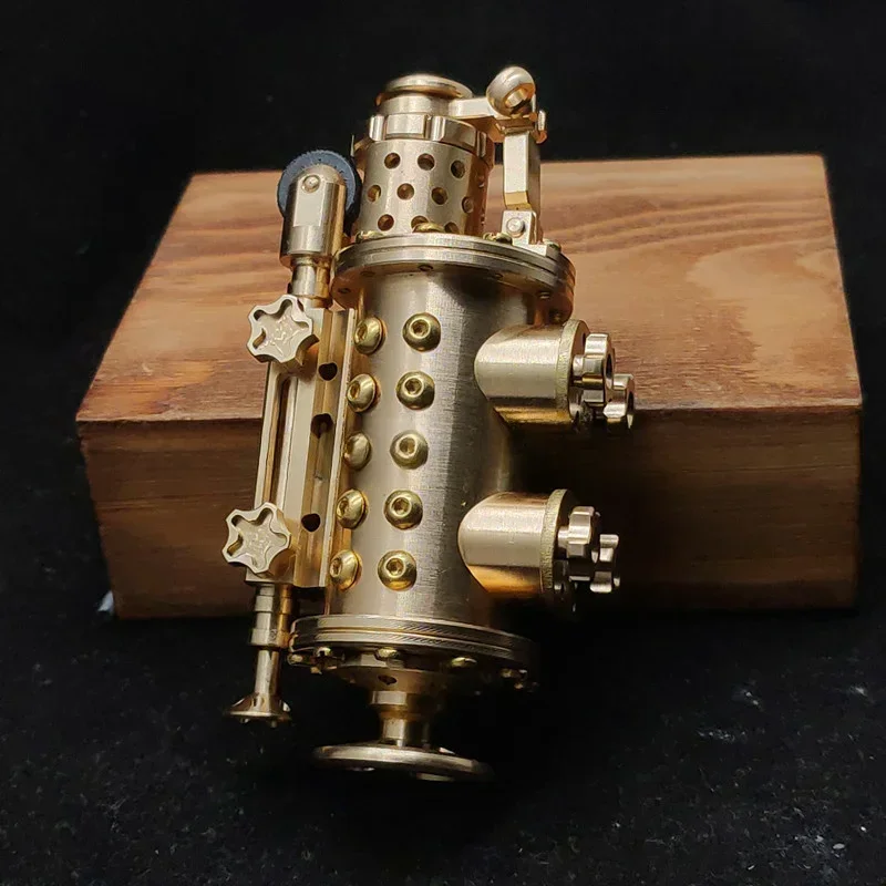 Pure copper manual steam engine model lighter, spaceship type pure brass kerosene lighter, antique lighter