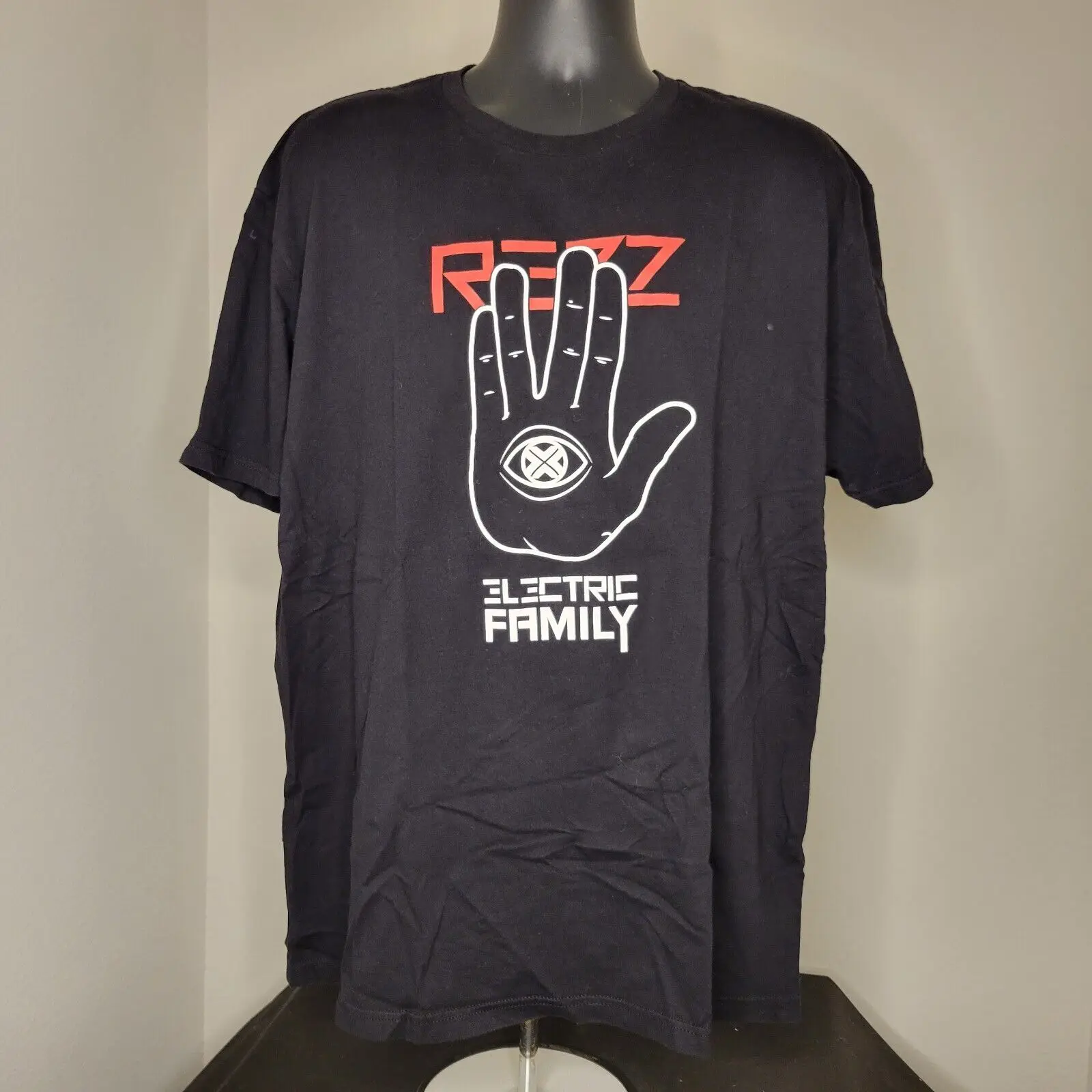 DJ REZZ T Shirt Men's 2XL Black Crew Neck EDM Techno Artist Electric Family Palm