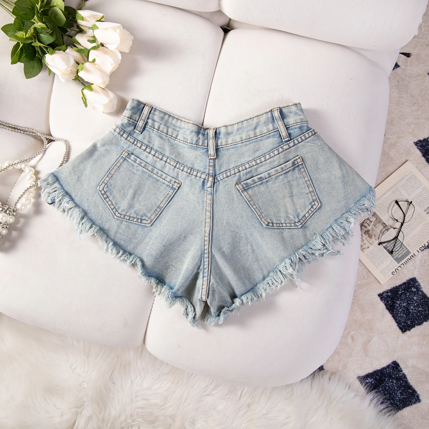 New Stylish High Waist Torn Denim Shorts Women's Loose Fringed Jeans European And American Style Casual Summer Shorts Pant view 2