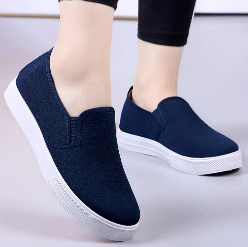 

Women Fashion Plus Size Anti Skid Black Canvas Shoes Student School Spring Summer White Slip on Shoes