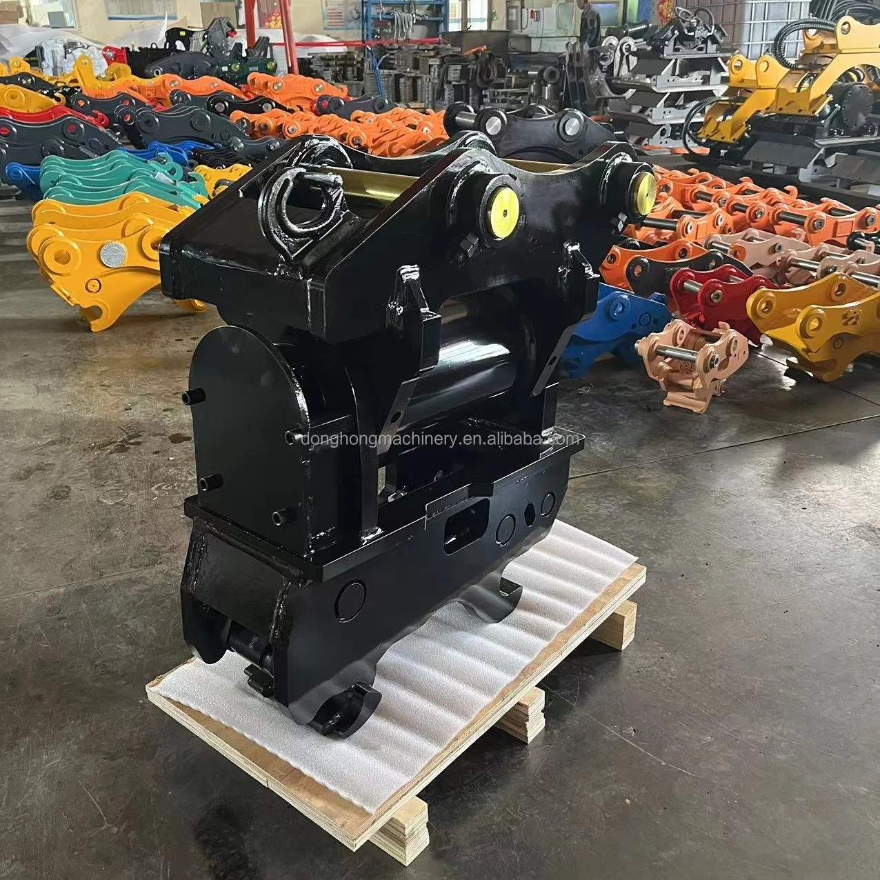 Quick Hitch for Excavator Tilting Quick Coupler with Auto Lock System