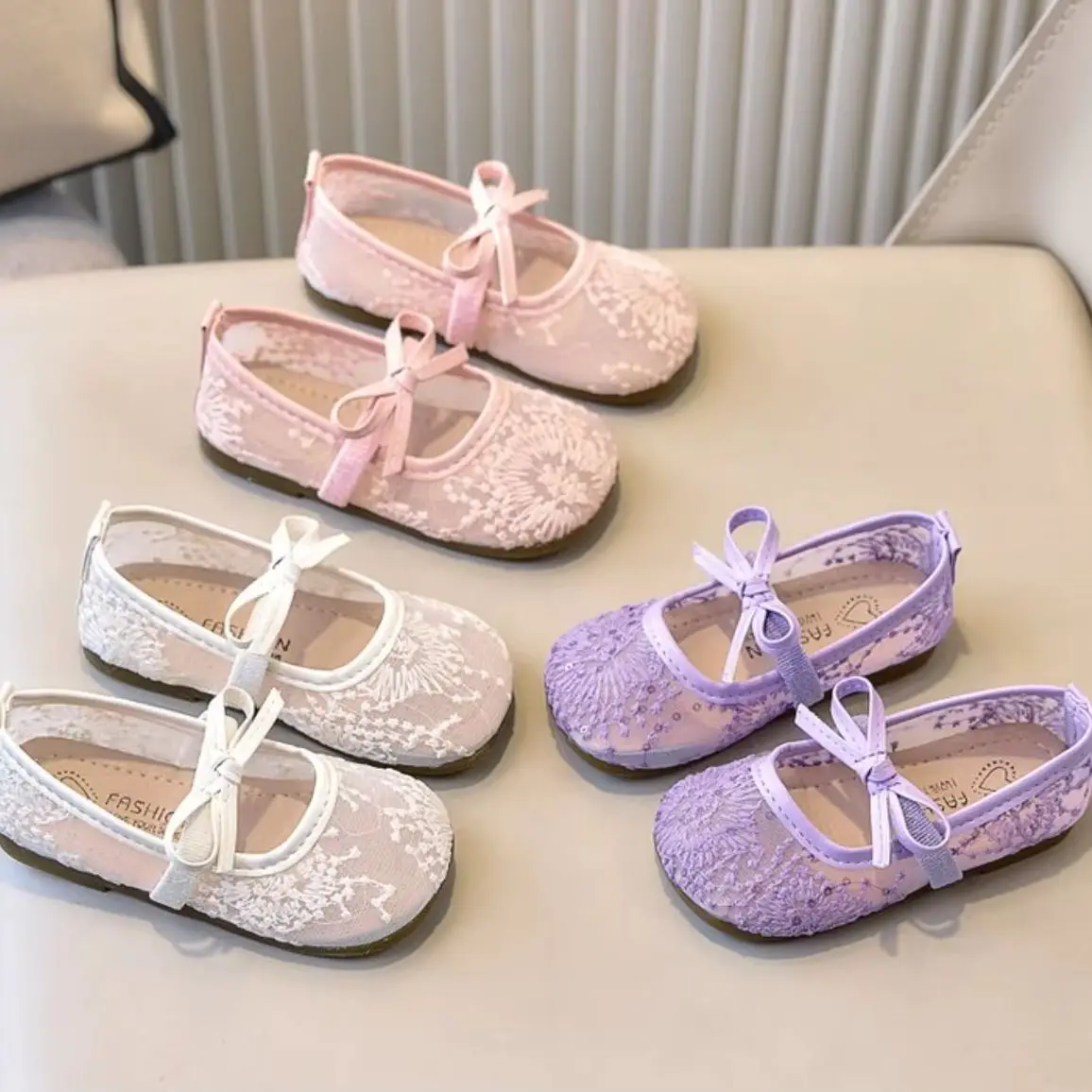 

Summer Girl's Princess Shoe Bowknot Embroidery Hook-loop Cute Kid's Flat Shoe Four Colors Soft Breathable Chic Children Shoe
