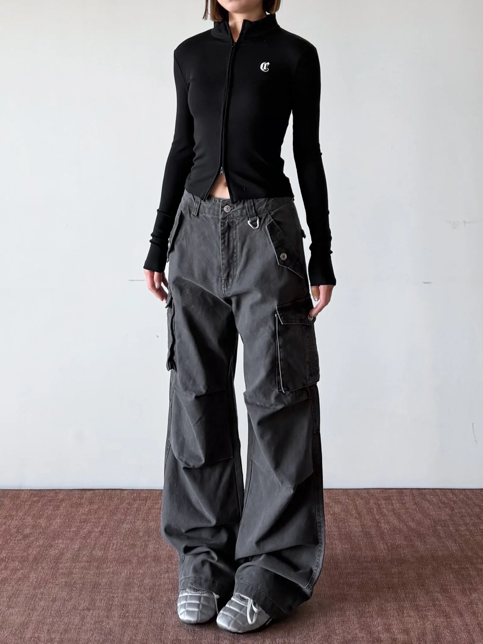 

American Style Vintage Work Pants Multi-Pocket Weathered Straight Leg Clean Fit Casual Long Trousers for Men And Women