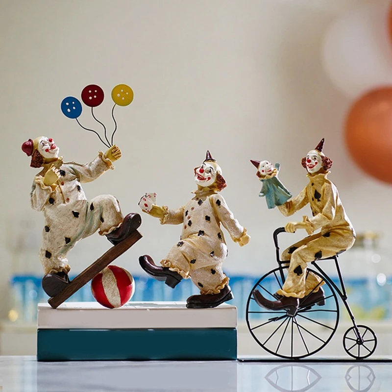 Creatives Clown Circus Statues, Clown Ornaments Home Decor Resin Sculpture, Handmade Crafts Collectible Art Figures