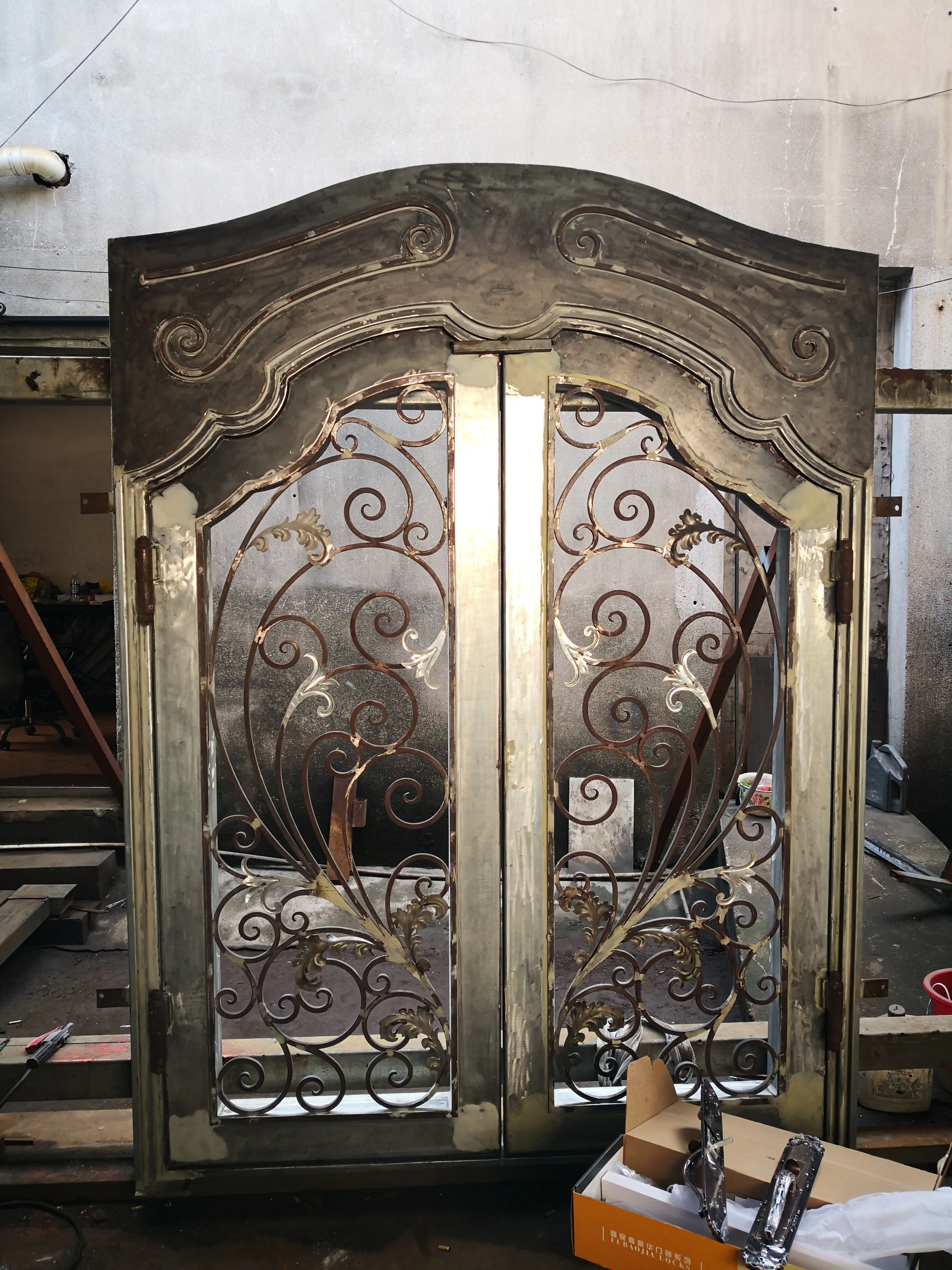 

Home Villa Steel French Wrought Iron Doors Railings Fences Balustrades Driveway Gates Designs