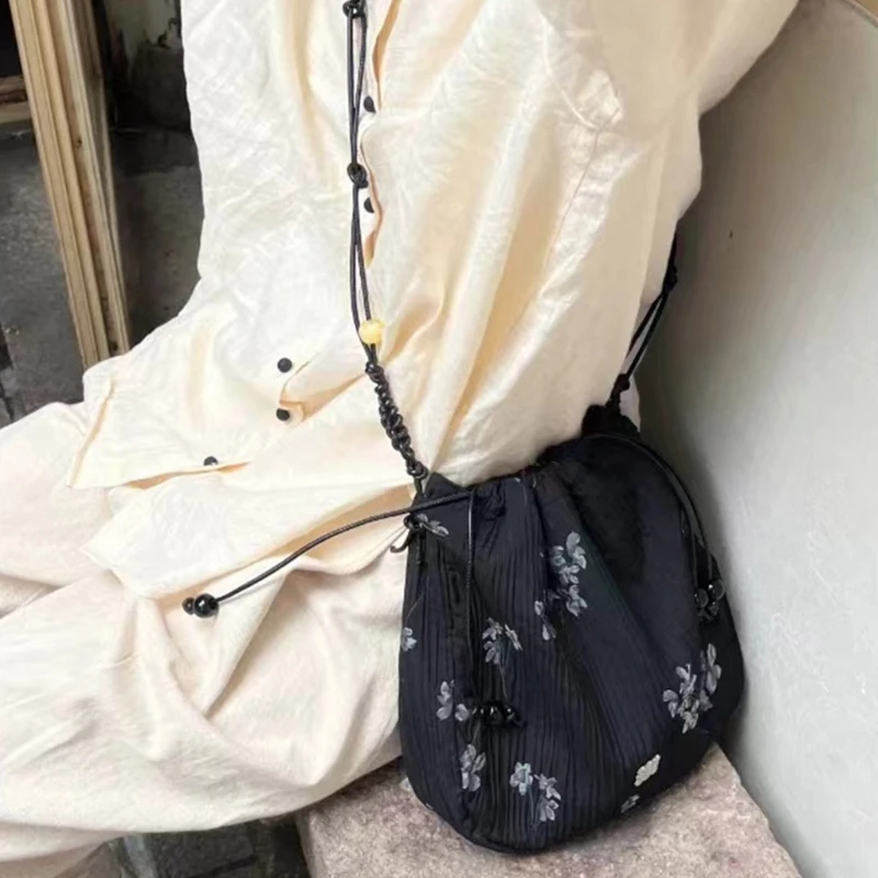Women Flower Messengers Bag Drawstring Shoulder Bag Wovens Beaded Crossbody Bag