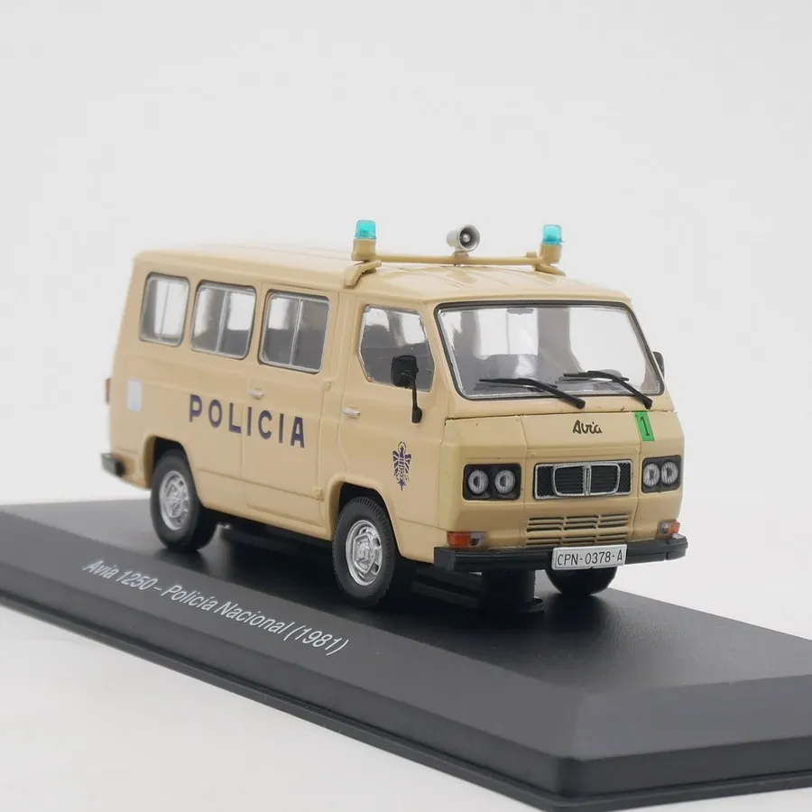 Diecast Ixo 1:43 Sc…