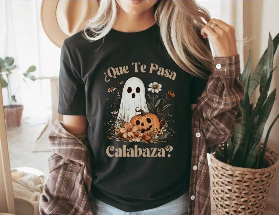 Spanish Halloween T Shirt Retro Latina Spooky Season Pumpkin Bruja Latinx Maestra Spanglish Mexicano