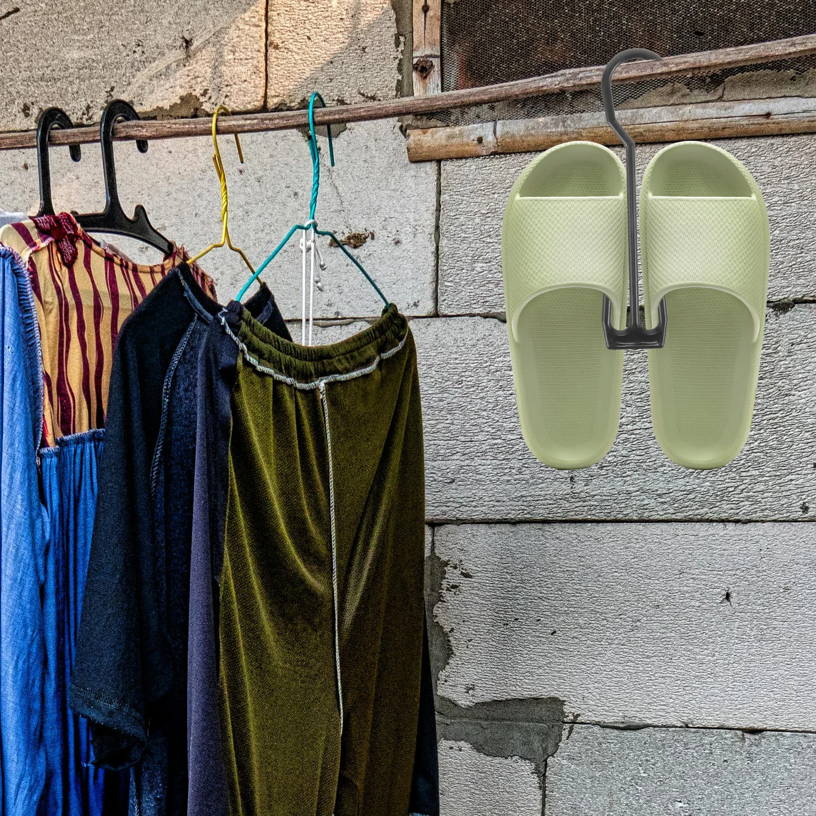 

20 Pcs Shoe Hangers Hooks Black Locker Shelves Rack Mounted Fitness Shoes Drying Storage Organizer Display Racks Holders