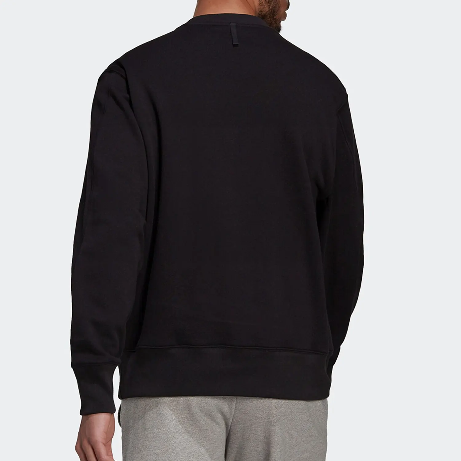 أديداس حقيقية الخريف جديد الرجال الحد الأدنى جولة الرقبة البلوز H45395