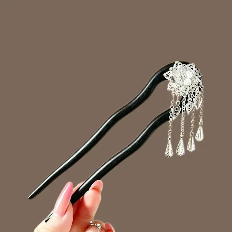 Wooden Hairpin Exquisite Flower Tassel Minimalist Chinese Style Hair Pin for Cheongsam Date Wear Ladies Gift