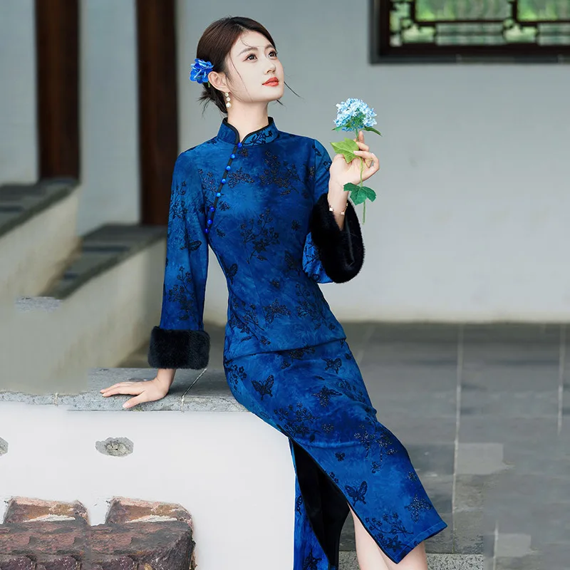 

Синий китайский стиль Сучжоу с длинными рукавами, модифицированный Cheongsam, зимний толстый стиль, женский новый китайский стиль 2025 года, осеннее Ципао в стиле ретро