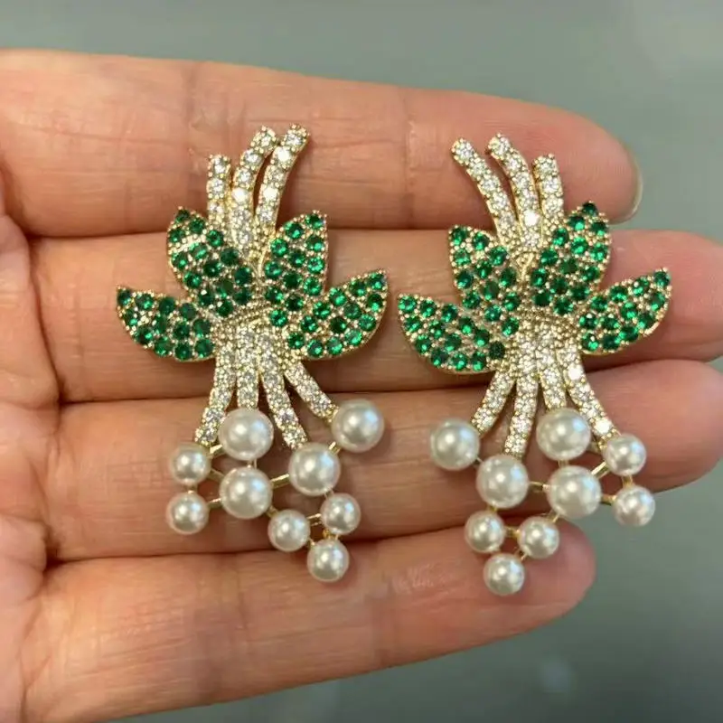 

Bilincolor Fashion Green Leaf and White Pearl Fruite Earring for Women