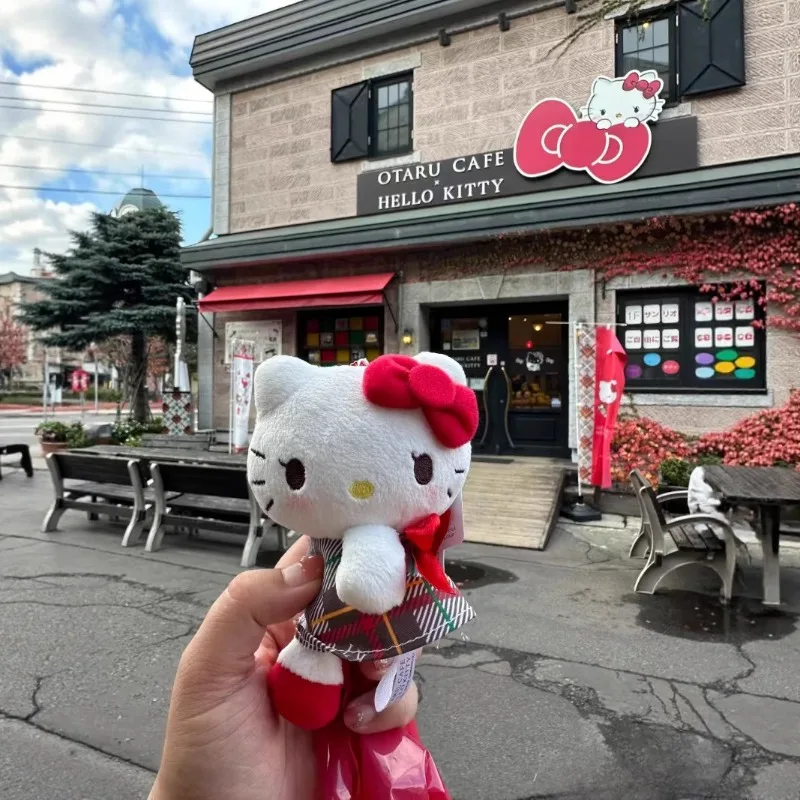 سانريو كارتون مرحبا كيتي أفخم المفاتيح قلادة حقيبة الظهر اليومية شخصية الأزياء الديكور مهرجان الأطفال هدية