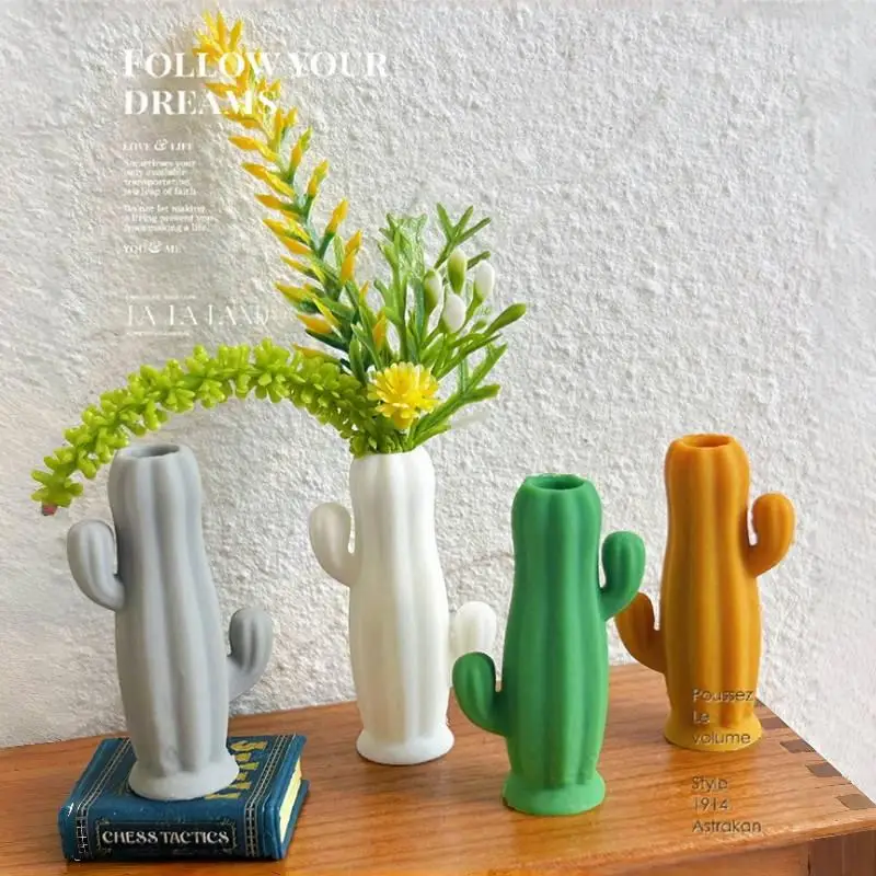 Vaso em miniatura para casa de bonecas, modelo em forma de cacto para casa de boneca, sala de estar, móveis de mesa, decoração, mini acessórios de cena, 1 peça