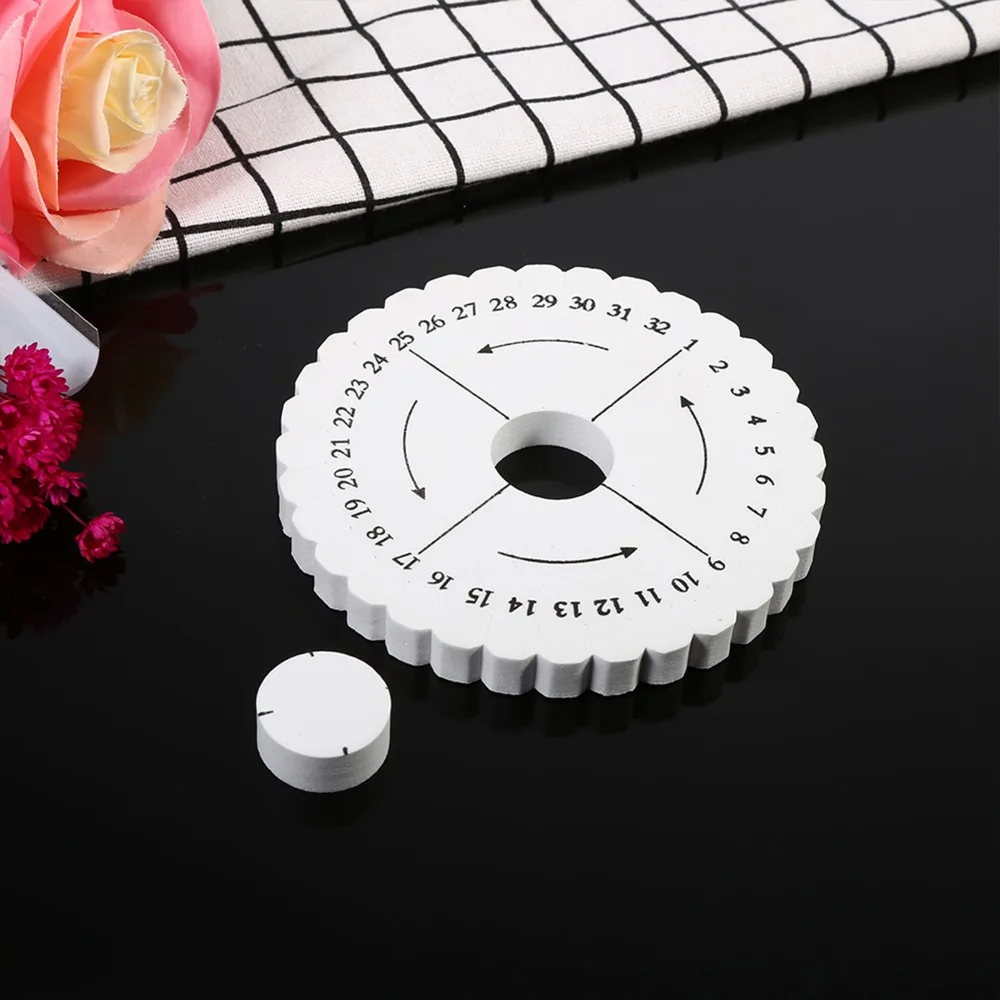 2Pcs User‑friendly EVA Braiding Board White 10 * 10 * 0.9cm Knotting Foam Plate Cord Weaving Tool Craft Hobby Creation