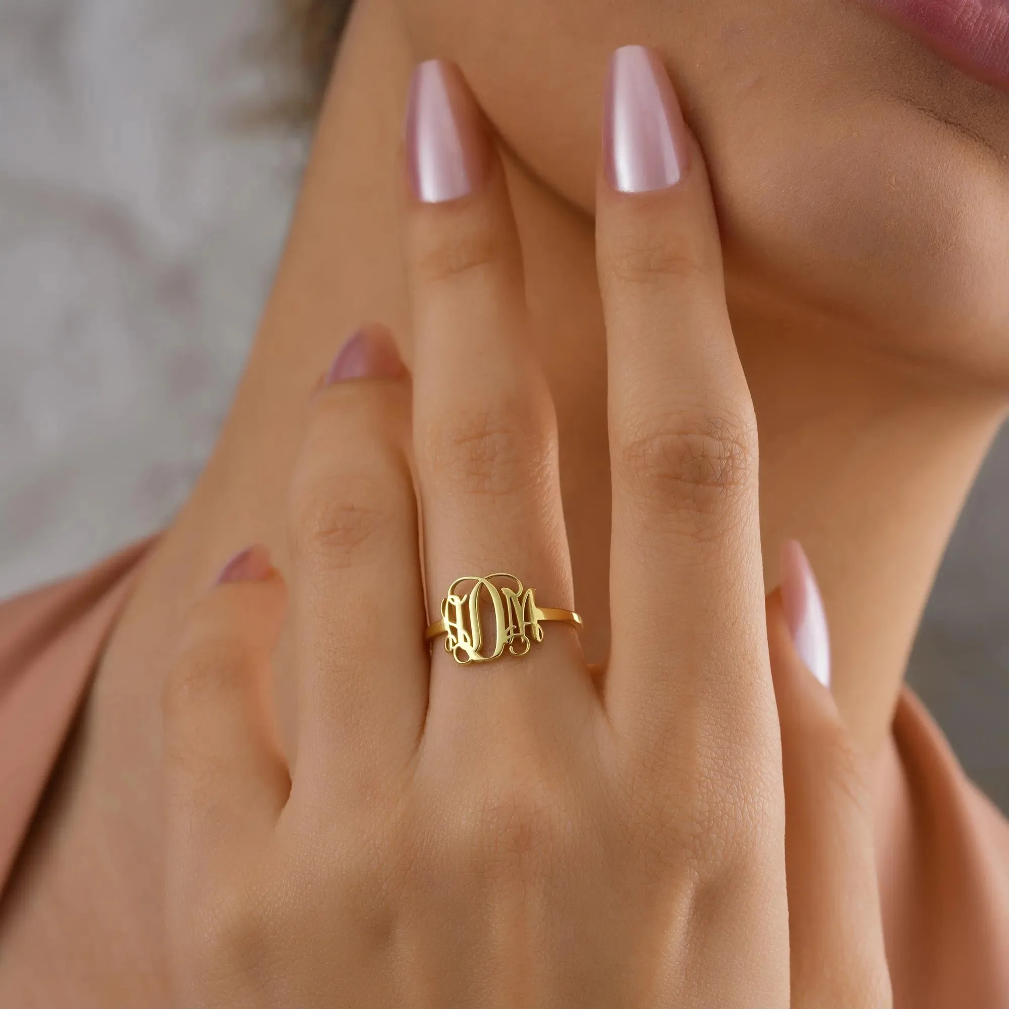 Custom Monogram Initial Letters Rings for Women 18K Gold Plated Stainless Steel Personalized Dainty Letter Ring Wedding Jewelry