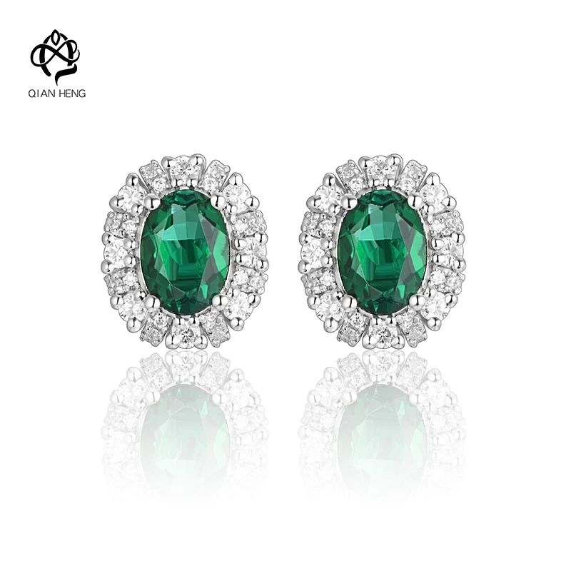 

Qian Heng S925 Emerald Earring Classic Design Sliver Earrings Fine Jewels With Certificate For Women Lovers' Gift Party Elegent