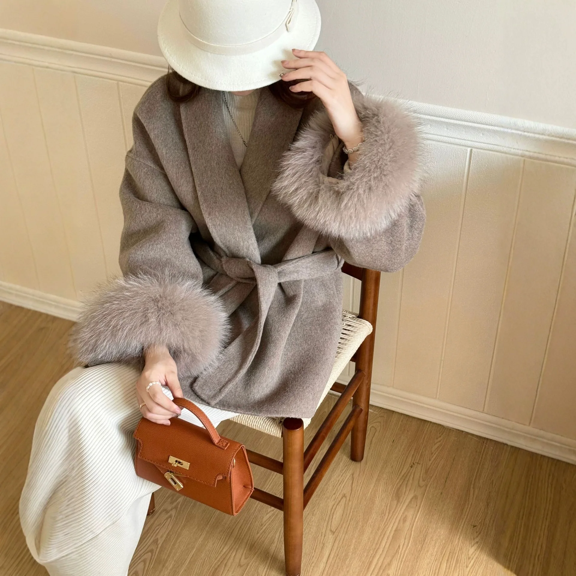 

Шуба из лисьего меха, высококачественная двусторонняя шерстяная куртка на шнуровке с зеленым фруктовым воротником, шерстяная женская новинка осени и зимы Mao Mao Mao