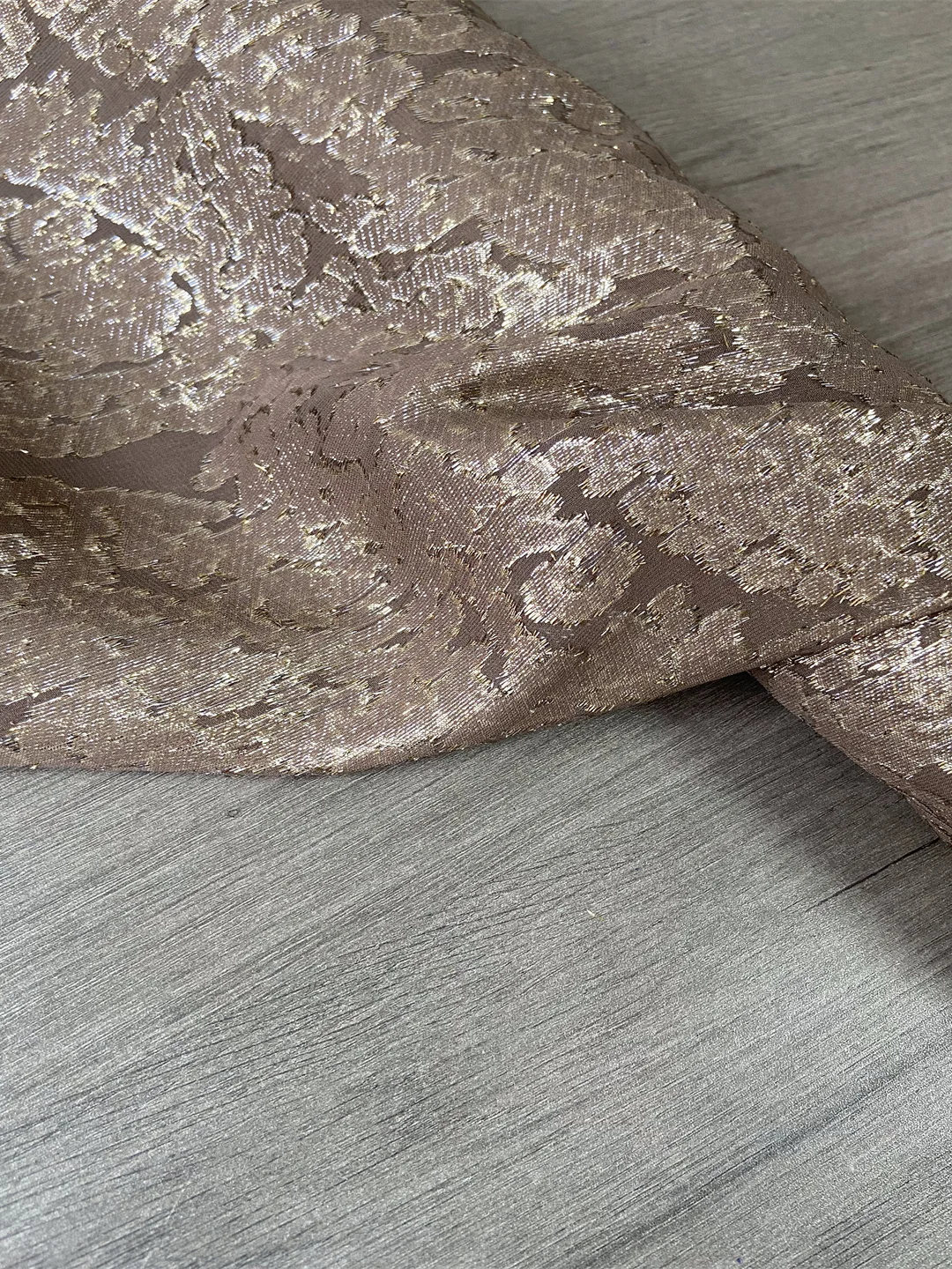 

Silk Fabric for Spring Summer Faion Cusized Embroidery Cut Flower Transparent irt Dr Material 3 Momme Gol...