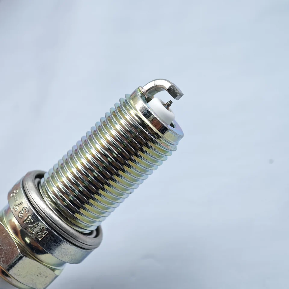 4pcs 5pcs NGK Racing Spark Plug R7437-8 #4901 For 3rd EA888 S3
