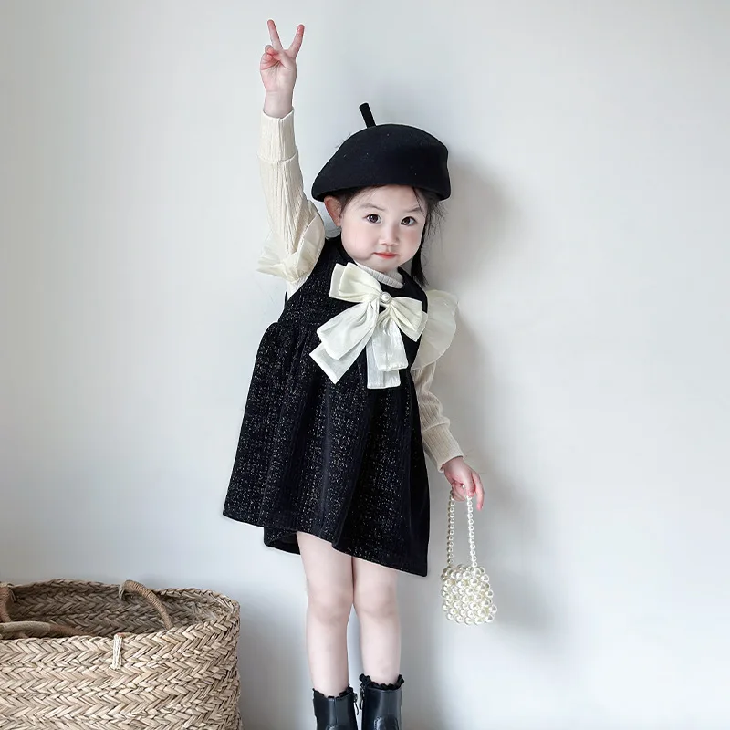 

Стильная юбка для девочек, комплект из двух предметов, белая водолазка с рюшами на плечах, черный твидовый сарафан, платье с большим бантом для детей